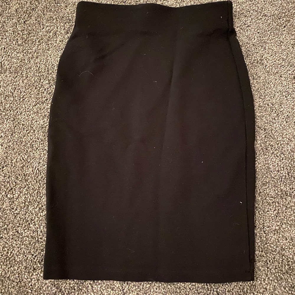 High waisted pencil skirt